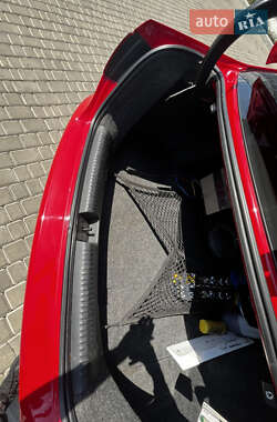 Седан Volkswagen Jetta 2012 в 