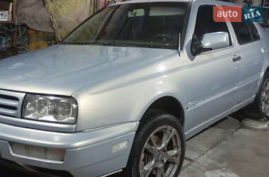 Седан Volkswagen Jetta 1994 в 