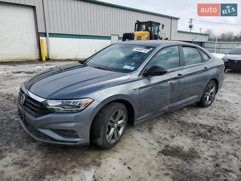 Седан Volkswagen Jetta 2021 в Львове
