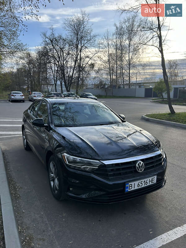 Седан Volkswagen Jetta 2019 в Черкасах