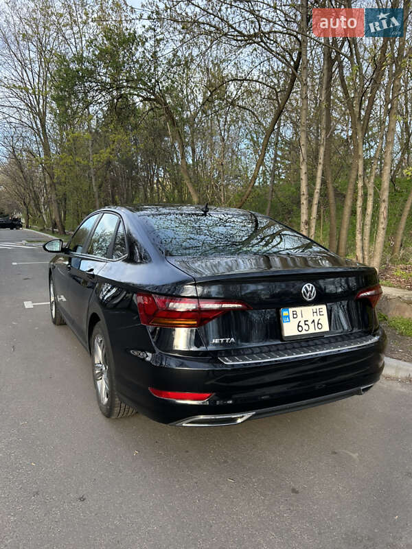 Седан Volkswagen Jetta 2019 в Черкасах