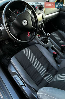 Седан Volkswagen Jetta 2009 в 