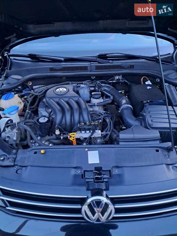 Седан Volkswagen Jetta 2015 в Новомосковську