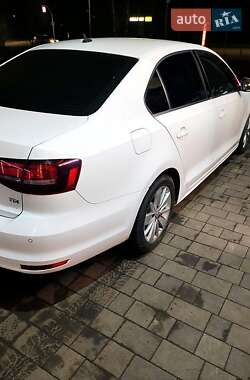 Седан Volkswagen Jetta 2016 в Павлограде