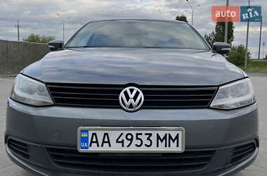 Седан Volkswagen Jetta 2012 в 