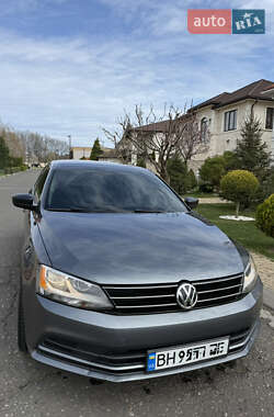 Седан Volkswagen Jetta 2015 в 