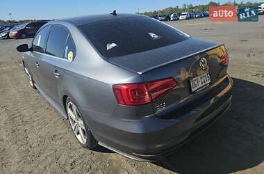 Седан Volkswagen Jetta 2016 в 