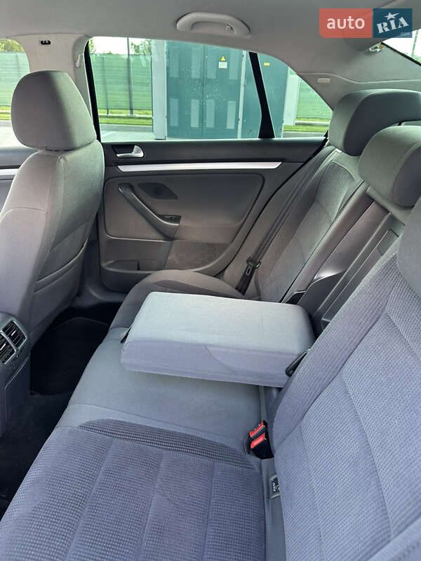 Седан Volkswagen Jetta 2007 в Бару