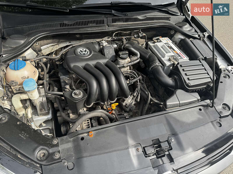 Седан Volkswagen Jetta 2013 в Броварах
