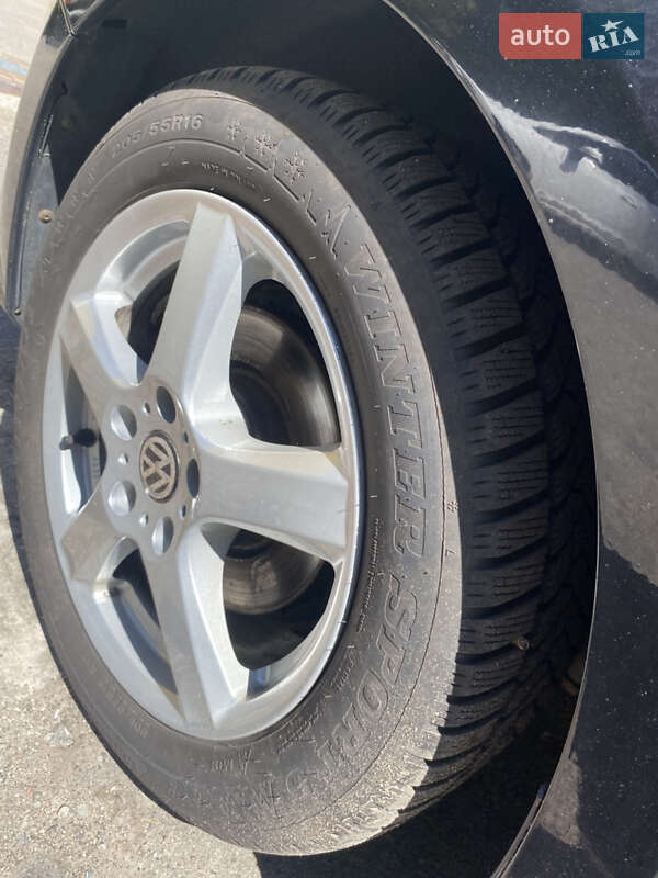 Седан Volkswagen Jetta 2014 в Києві