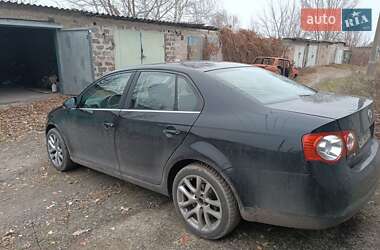 Седан Volkswagen Jetta 2005 в 