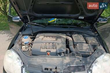 Седан Volkswagen Jetta 2005 в 