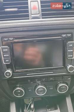 Седан Volkswagen Jetta 2013 в Львові
