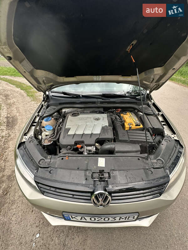 Седан Volkswagen Jetta 2012 в Киеве