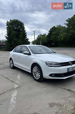 Седан Volkswagen Jetta 2014 в Києві