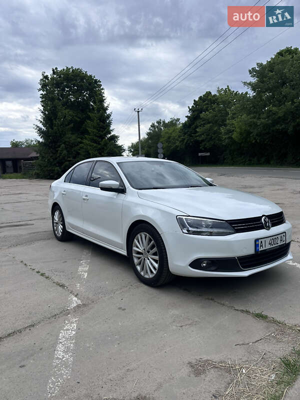 Volkswagen Jetta 2014