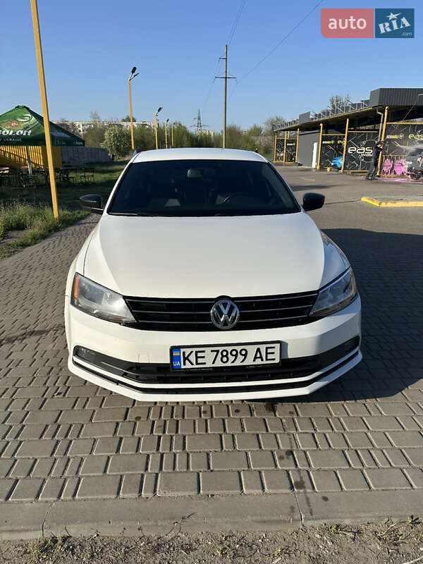 Volkswagen Jetta 2015
