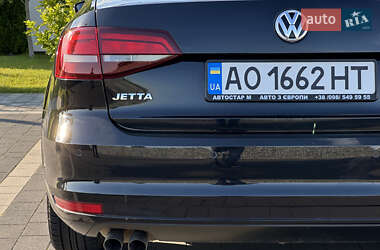 Седан Volkswagen Jetta 2015 в Мукачево