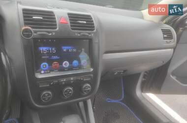 Седан Volkswagen Jetta 2008 в 