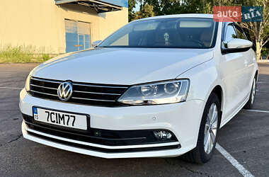 Седан Volkswagen Jetta 2016 в Николаеве