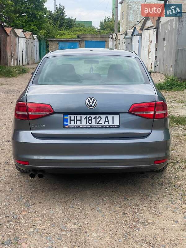Седан Volkswagen Jetta 2015 в Одесі