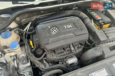Седан Volkswagen Jetta 2014 в 