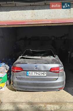 Седан Volkswagen Jetta 2015 в 