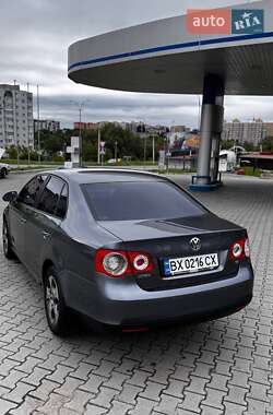 Седан Volkswagen Jetta 2007 в 