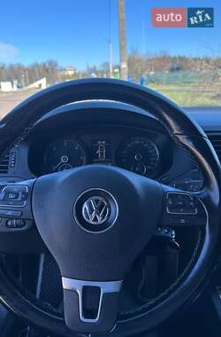 Седан Volkswagen Jetta 2013 в 