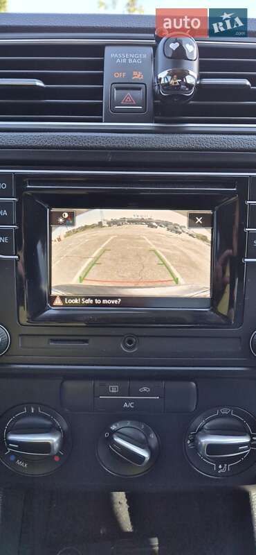 Седан Volkswagen Jetta 2017 в Ужгороде