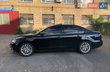 Седан Volkswagen Jetta 2016 в Полтаве