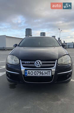 Седан Volkswagen Jetta 2005 в 