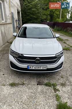Седан Volkswagen Jetta 2022 в Надворной