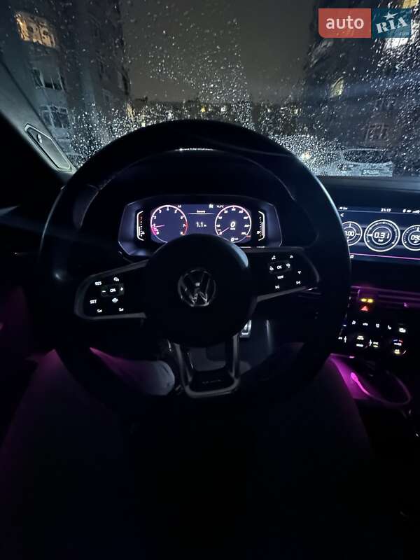 Седан Volkswagen Jetta 2019 в Києві