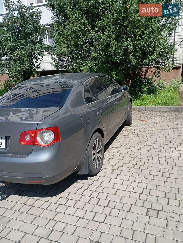Volkswagen Jetta 2008