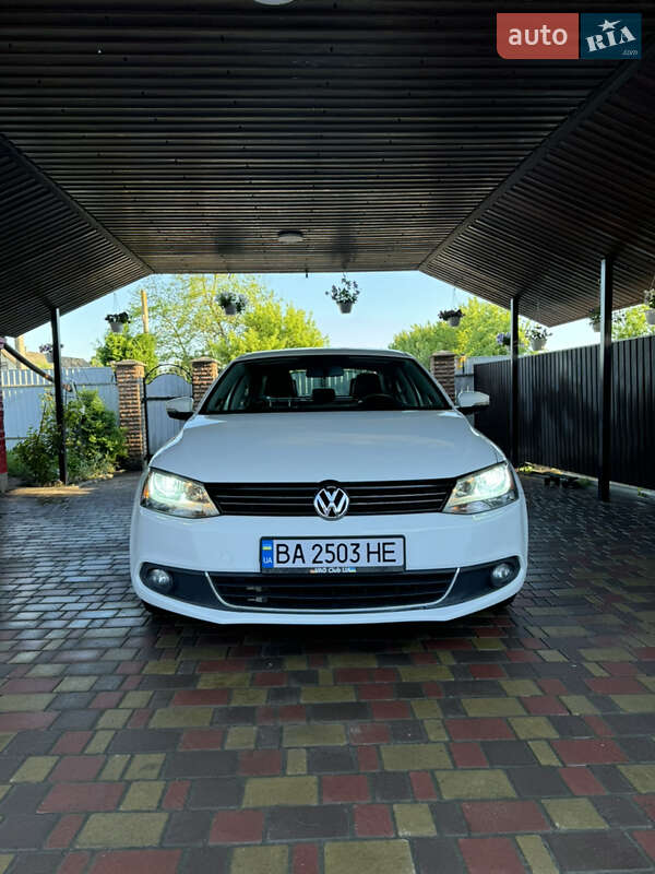 Volkswagen Jetta 2014