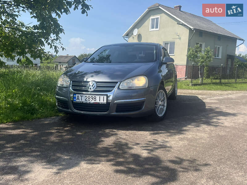 Седан Volkswagen Jetta 2006 в Калуше