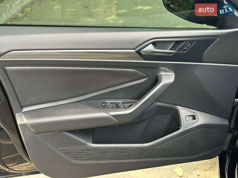 Седан Volkswagen Jetta 2019 в Дніпрі
