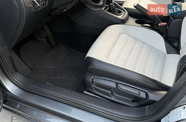 Седан Volkswagen Jetta 2016 в 