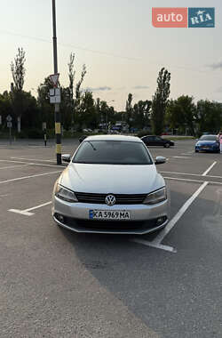 Седан Volkswagen Jetta 2011 в Киеве