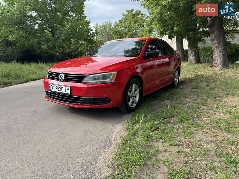 Седан Volkswagen Jetta 2012 в 