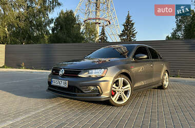 Седан Volkswagen Jetta 2017 в 