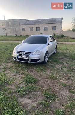 Седан Volkswagen Jetta 2006 в Марганце