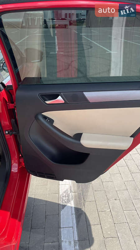 Седан Volkswagen Jetta 2012 в Одессе