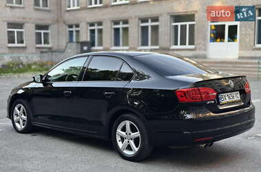 Седан Volkswagen Jetta 2011 в 