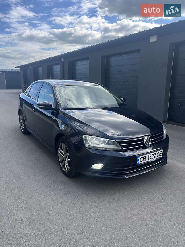 Седан Volkswagen Jetta 2016 в Чернигове