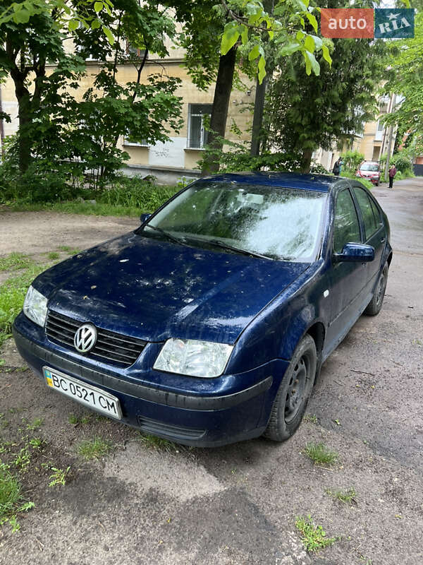 Седан Volkswagen Jetta 2001 в 