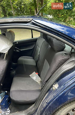 Седан Volkswagen Jetta 2001 в 