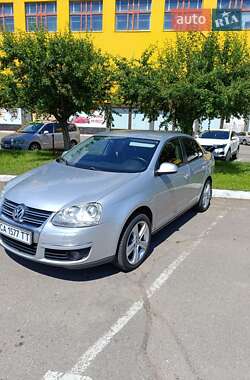 Седан Volkswagen Jetta 2009 в Черкасах