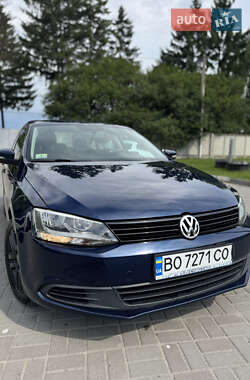 Седан Volkswagen Jetta 2014 в Тернополе
